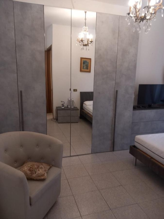 Terrazza Nel Borgo Apartment Santo Stefano di Magra Bagian luar foto